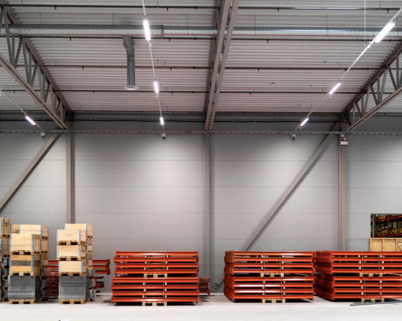 logistic-center-lighting-ip23-for-rope-installation-surface-mounting-1