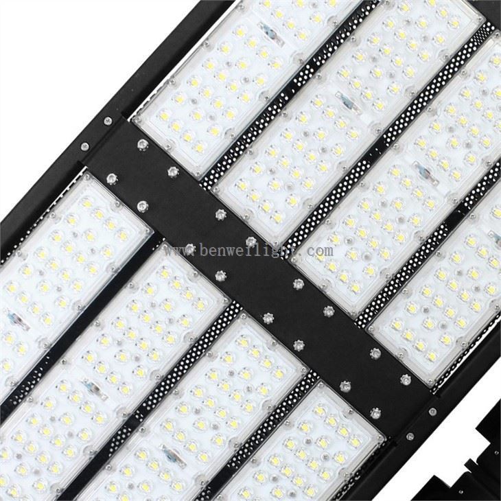 lights used in cricket stadium