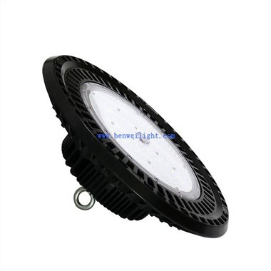 ประโยชน์เด่นบางประการของ UFO Highbay Lights