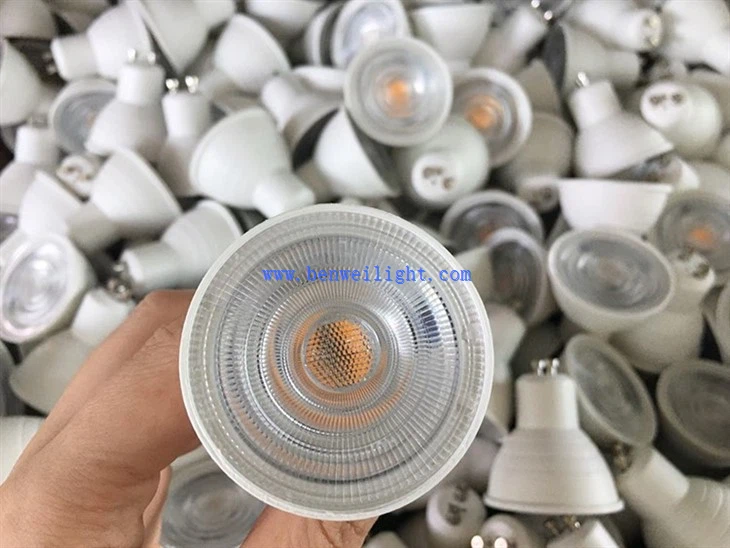 สปอร์ตไลท์ LED หรี่แสงได้ GU10