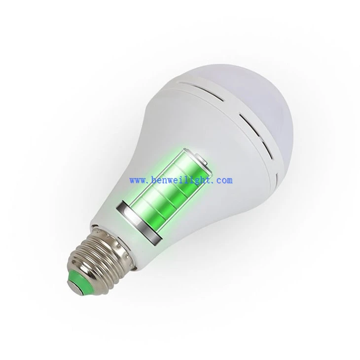 หลอดไฟ LED พร้อมไฟฉุกเฉิน