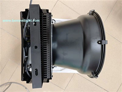 ไฟฉายสำหรับเดินทะเล LED 400-1000W|ไฟนำทางตามมาตรฐาน IMO สำหรับเรือประมง